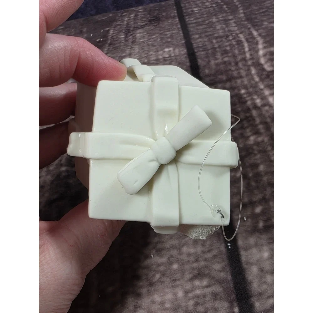 Snowbabies‎ Dept 56 Gift Box 